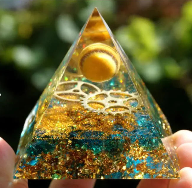 Elegant Crystal Pyramid Decor